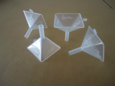 【PP透明塑料漏斗丨方形漏斗丨迷你漏斗 廠家生產 漏斗塑料】價格,廠家,圖片,瓶、斗類,桐鄉市洲泉天成塑料制品廠-